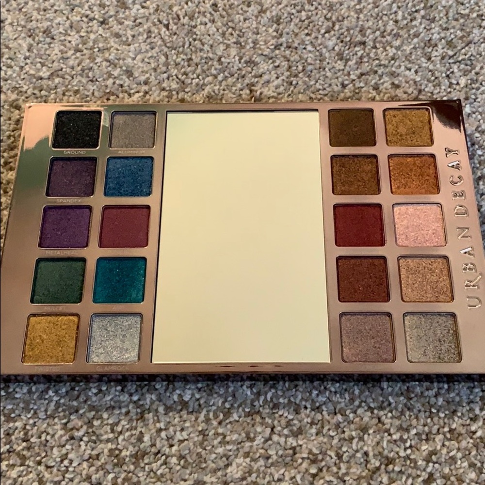 Urban decay heavy metals palette LE holiday 2017